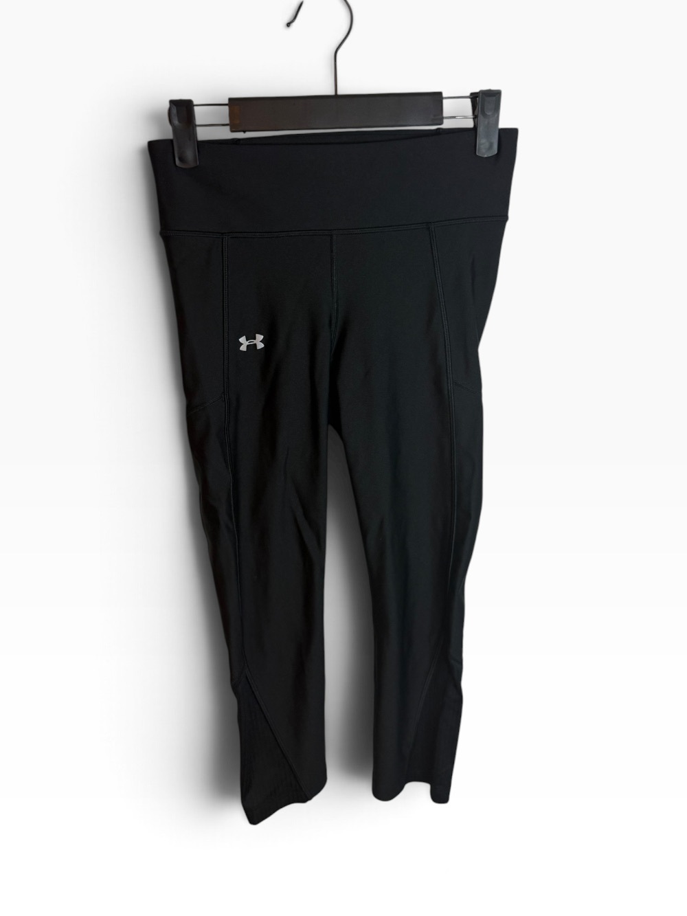 Under Armour Black Cropped Leggings